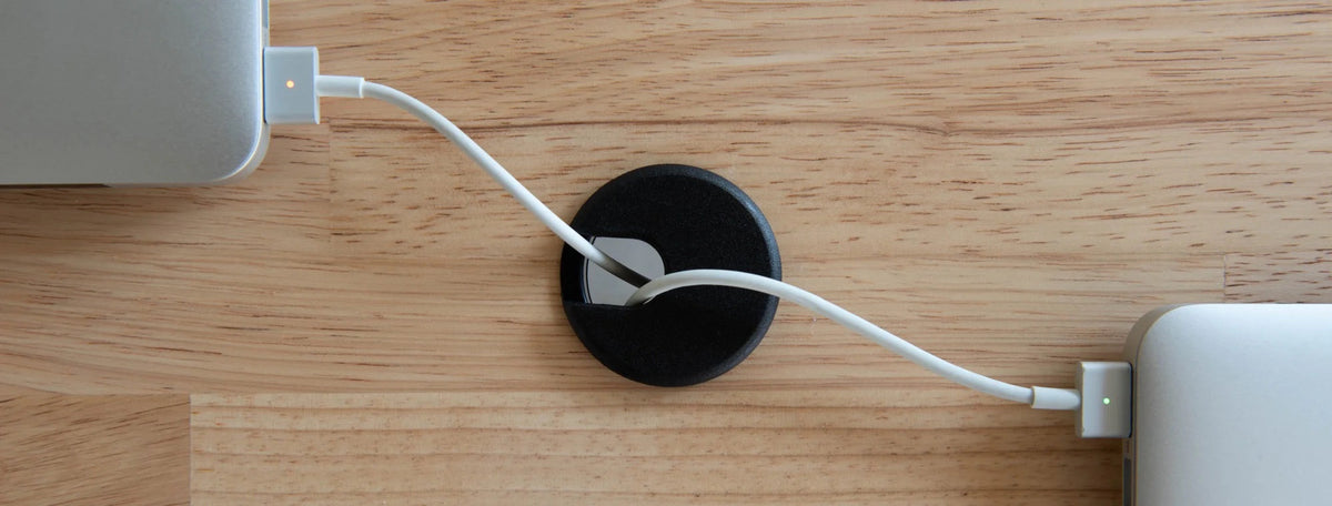 CableHoleTop_01_308cac95-0a35-