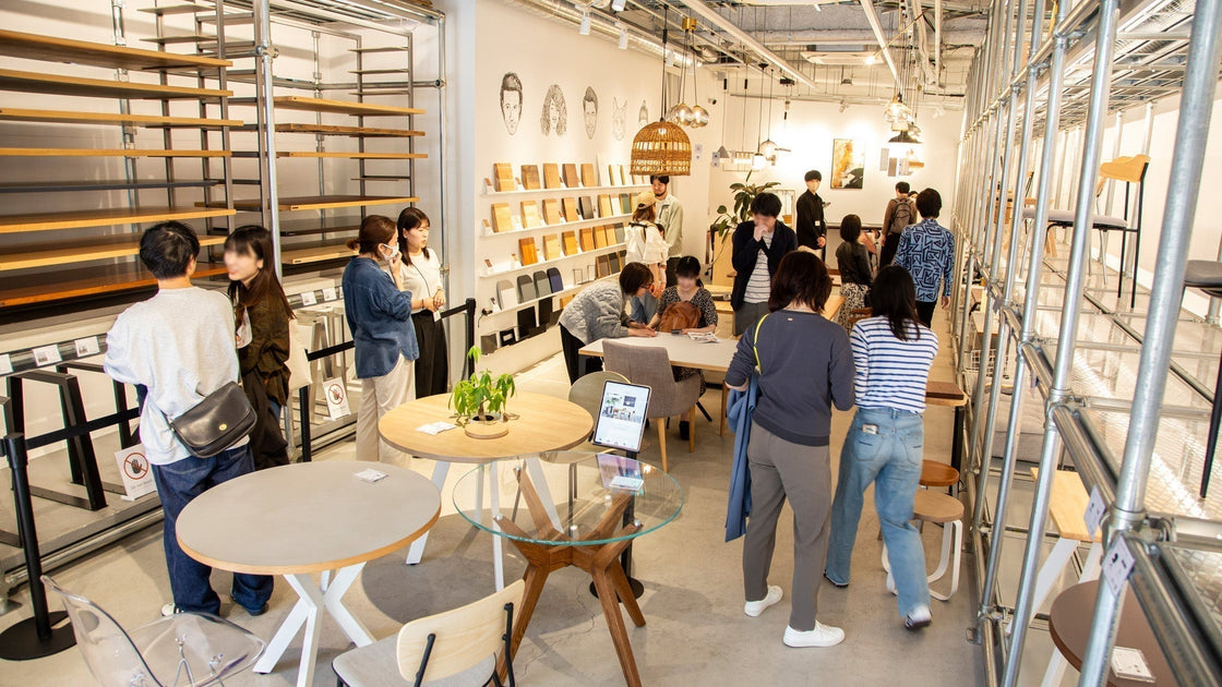 【美品】※大阪発送 KANADEMONO カフェテーブル 美品】※大阪発送 KANADEMONO カフェテーブル（今注目の建築素材