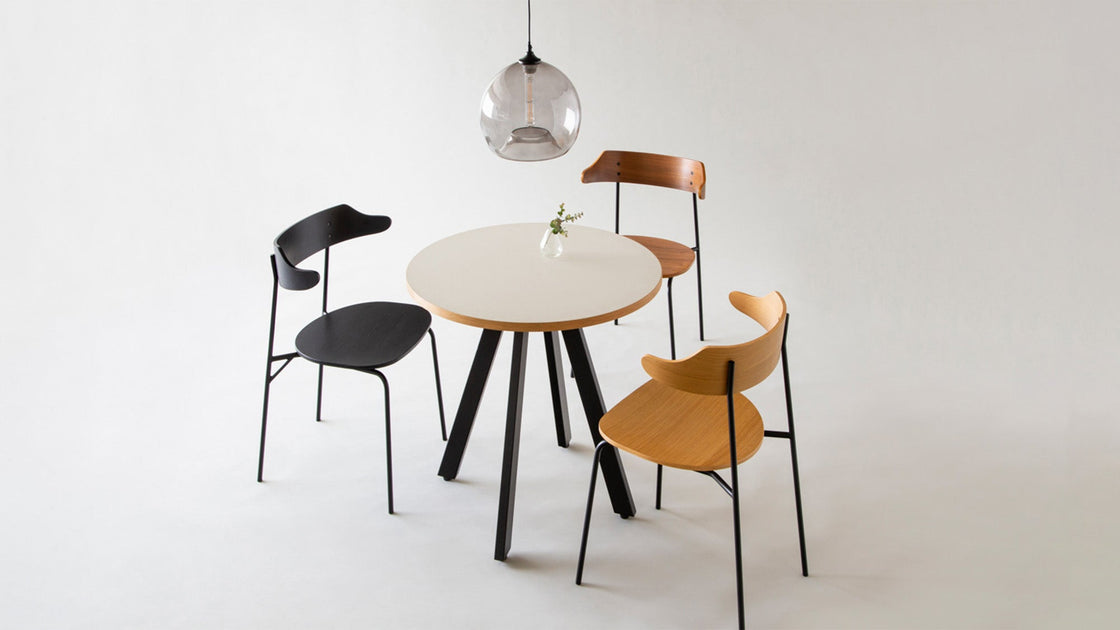 SpeciaFeature_Chair-