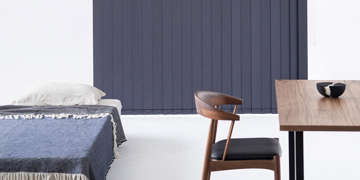 機能美をまとうバーチカルブラインドの魅力 – KANADEMONO