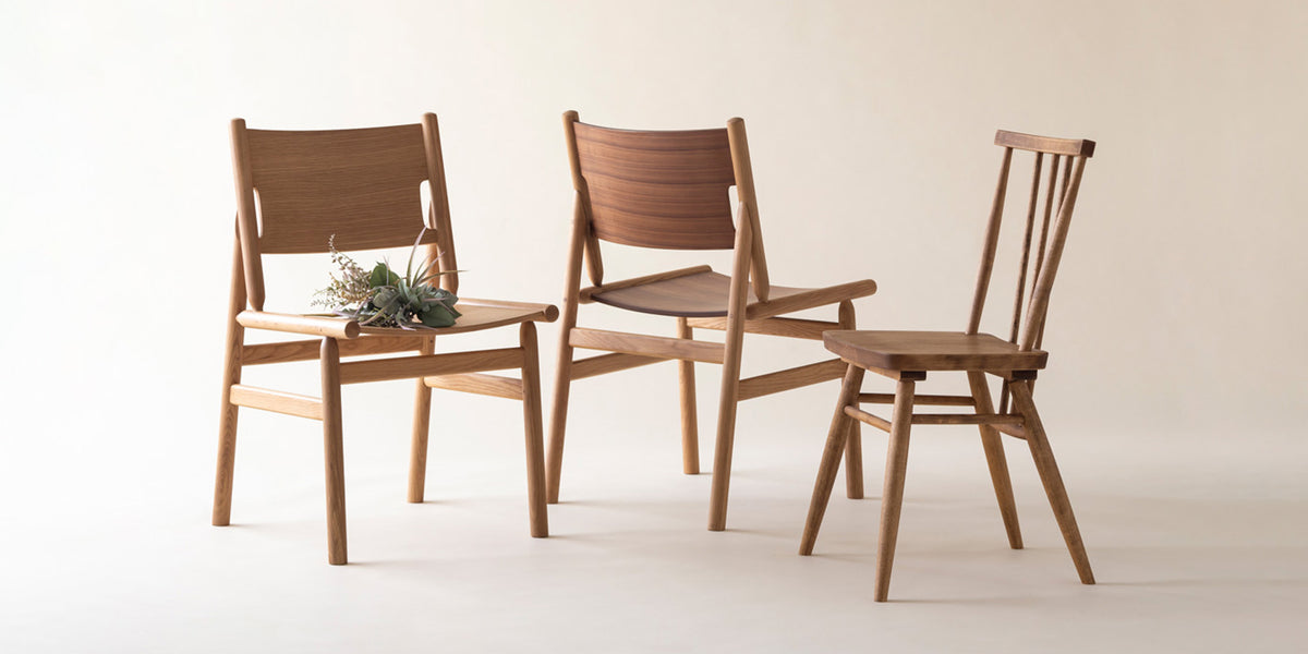 【美品】KANADEMONOチェア　木製ブラウン Playful × Wood 天然木のダイニングチェア 2脚セット（Walnut