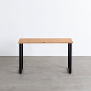 かなでものの杉無垢材とマットブラックのレクタングル鉄脚を使用したシンプルモダンなデザインのテーブル(正面）