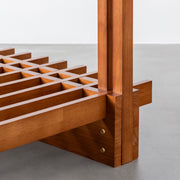 KOTAのSUNOKO BEDをカスタマイズするAdd-onシリーズのブラウンカラーの木製ロングテーブル（ベッド組み付け部分）