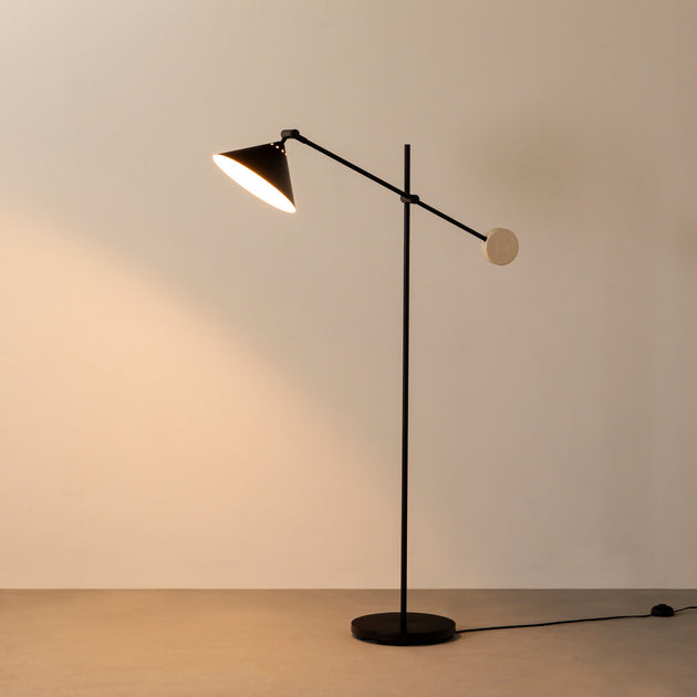 Steel × Marble コンテンポラリー フロアライト – KANADEMONO