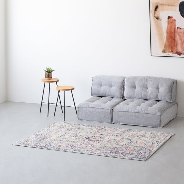 Graceful Oriental Tribal Rug 120×170 – KANADEMONO