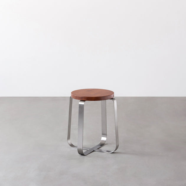 kanademono THE STOOL ラバーウッドナチュラル × ステンレス THE STOOL / ラバーウッド ブラウン × Stainless Standard – KANADEMONO