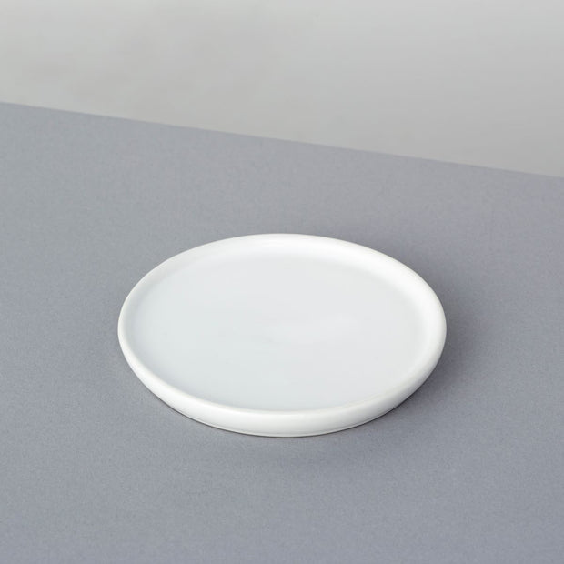 かなでもののセラミックを使用したシンプルな温かみのあるホワイトの鉢皿