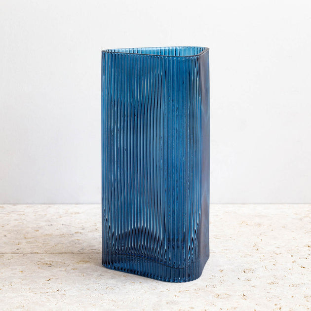 ElegantTriangleBlueTexturedGla