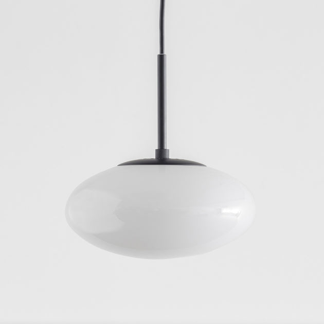 白カラス Glass_OvalPendantLight_01_1200