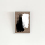 KANADEMONOのブラウンに白と黒の大胆なペイントが空間を引き締めるシックモダンな抽象画アートA2＋ホワイトフレーム