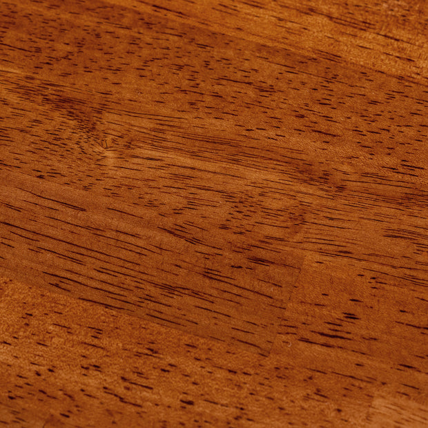 かなでもののチークブラウンの天板とマットブラックの4pinアイアン脚を組み合わせたすっきりとしたデザインの直径65cmのカフェテーブル（木目）