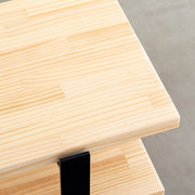 Kanademonoのパイン材天板にブラックのアイアン脚を組み合わせたTVボード/ローテーブル（天板角）