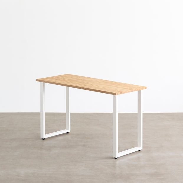 かなでもののラバーウッドとホワイトのレクタングル鉄脚を組み合わせたシンプルデザインのテーブル