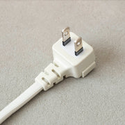 テーブル天板に取り付けられるコンセント