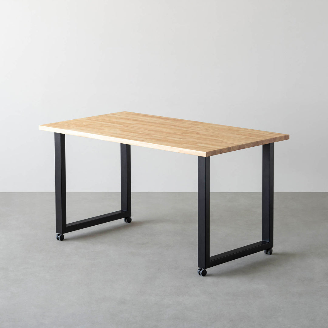 テーブル脚に取り付けられるキャスター – KANADEMONO