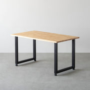 テーブル脚に取り付けられるキャスター