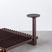 KOTAのSUNOKO BEDをカスタマイズするAdd-onシリーズのブラックブラウンカラーの木製サークルテーブル