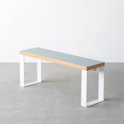 Kanademonoのリノリウムのベンチ