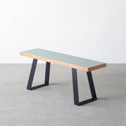 Kanademonoのリノリウムのベンチ