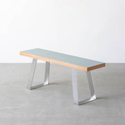 Kanademonoのリノリウムのベンチ