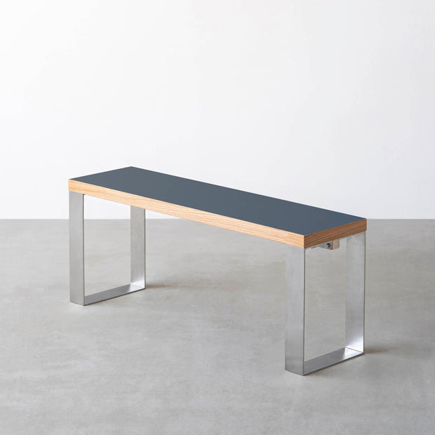 Kanademonoのリノリウムのベンチ