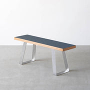 Kanademonoのリノリウムのベンチ