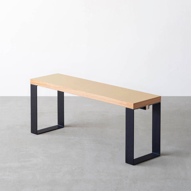 Kanademonoのリノリウムのベンチ