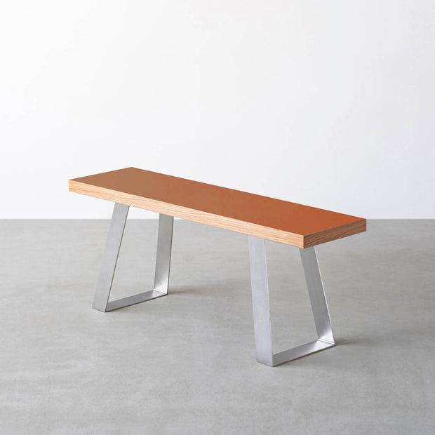 Kanademonoのリノリウムのベンチ