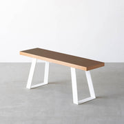 Kanademonoのリノリウムのベンチ