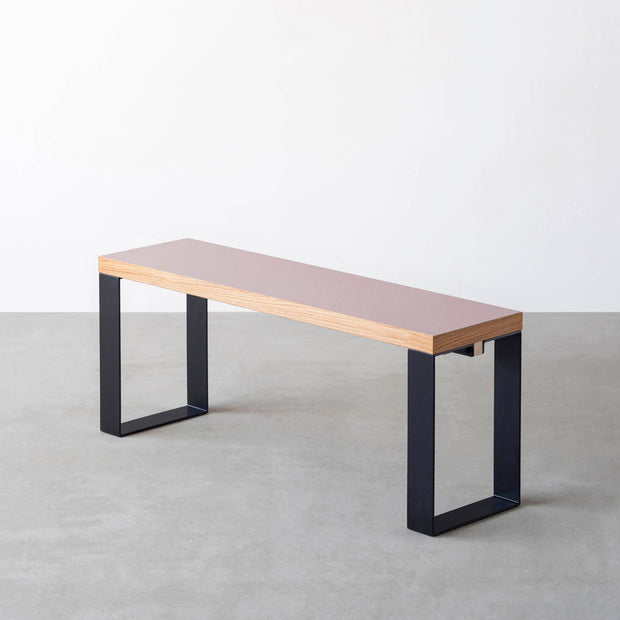 Kanademonoのリノリウムのベンチ