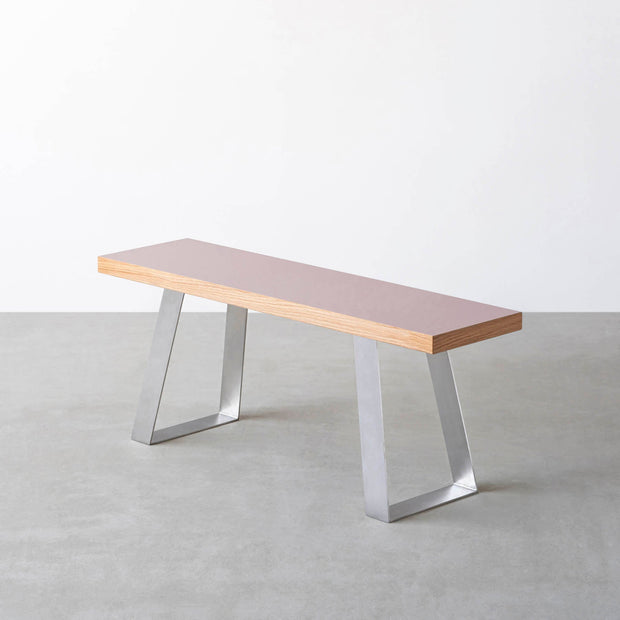 Kanademonoのリノリウムのベンチ