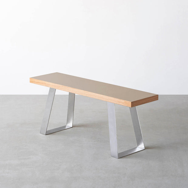 Kanademonoのリノリウムのベンチ