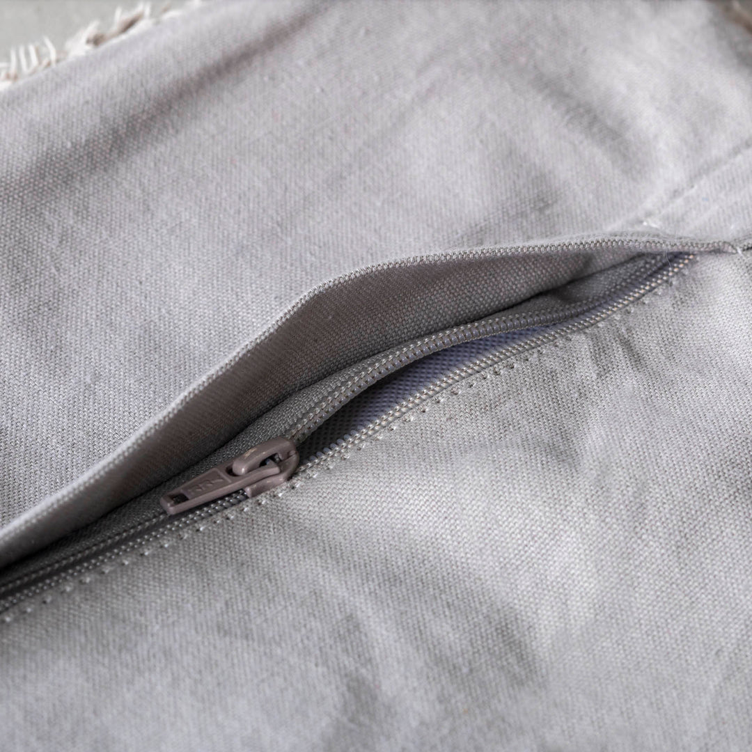 荒砥凪調 クッションカバー タペストリー ナチュラル版 新品未開封