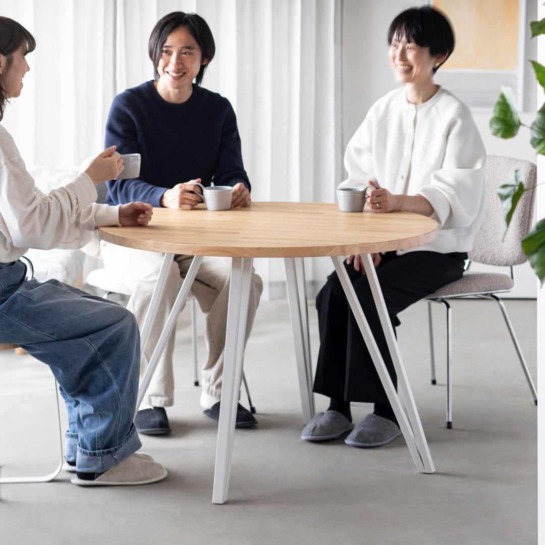 【meer】KANADEMONO THE CAFE TABLE THE CAFE TABLE に、優しくも凛としたホワイト脚シリーズが登場