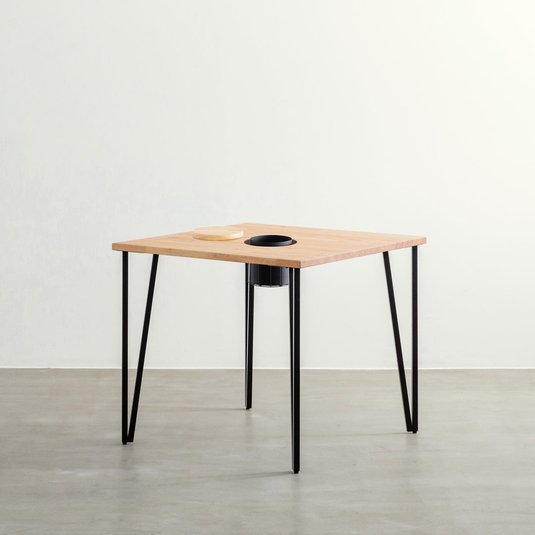 kanademon THE CAFE TABLE 直径65cm THE CAFE TABLE / リノリウム Black Steel 3pin × ラウンド φ60