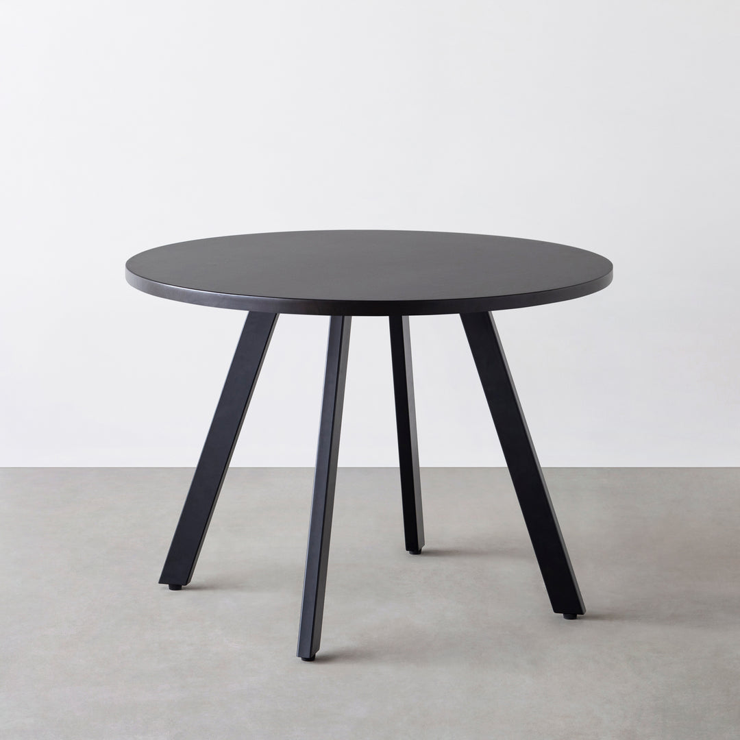 THE CAFE TABLE / ラバーウッド Black Steel 4本脚 × ラウンド