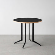 THE CAFE TABLE / リノリウム 全24色　Black Steel 4本脚 × ラウンド φ61 - 80