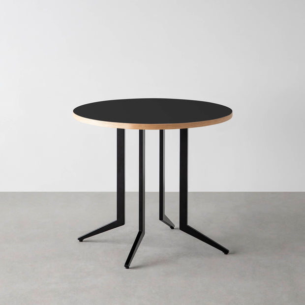 THE CAFE TABLE / リノリウム 全24色　Black Steel 4本脚 × ラウンド φ61 - 80