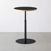 THE CAFE TABLE / リノリウム 全24色　Black Steel 1本脚 × ラウンド φ61 - 70