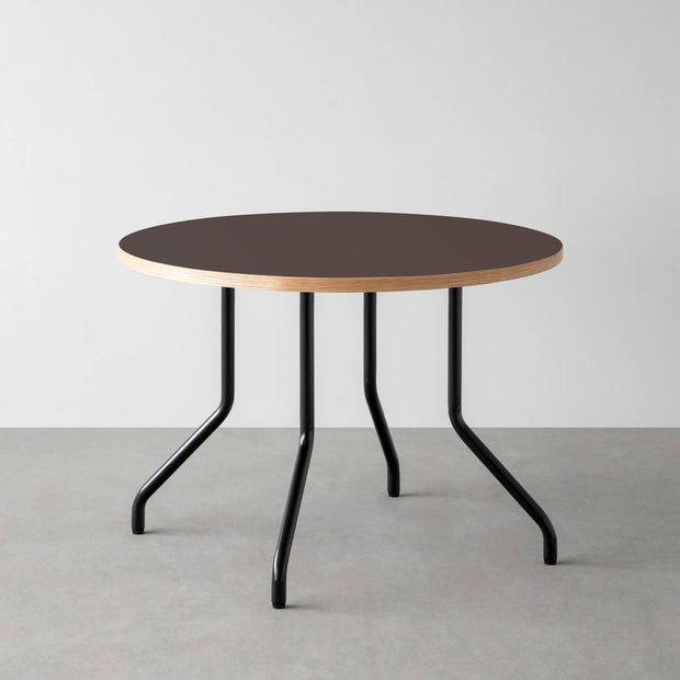 THE CAFE TABLE / リノリウム 全24色　Black Steel 4本脚 × ラウンド φ81 - 100