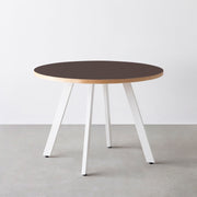 THE CAFE TABLE / リノリウム 全24色　White Steel 4本脚 × ラウンド φ81 - 100