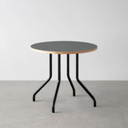THE CAFE TABLE / リノリウム 全24色　Black Steel 4本脚 × ラウンド φ61 - 80