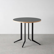 THE CAFE TABLE / リノリウム 全24色　Black Steel 4本脚 × ラウンド φ61 - 80