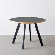 THE CAFE TABLE / リノリウム 全24色　Black Steel 4本脚 × ラウンド φ81 - 100