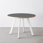 THE CAFE TABLE / リノリウム 全24色　White Steel 4本脚 × ラウンド φ81 - 100