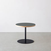 THE CAFE TABLE / リノリウム 全24色　Black Steel 1本脚 × ラウンド φ50 - 60