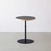 THE CAFE TABLE / リノリウム 全24色　Black Steel 1本脚 × ラウンド φ50 - 60