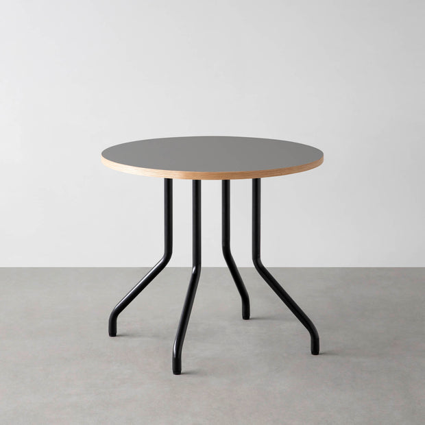 THE CAFE TABLE / リノリウム 全24色　Black Steel 4本脚 × ラウンド φ61 - 80