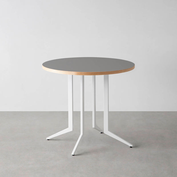 THE CAFE TABLE / リノリウム 全24色　White Steel 4本脚 × ラウンド φ61 - 80