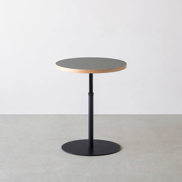 THE CAFE TABLE / リノリウム 全24色　Black Steel 1本脚 × ラウンド φ50 - 60